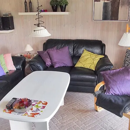 Three-bedroom Holiday Teglbakken 07 Vakantiehuis *